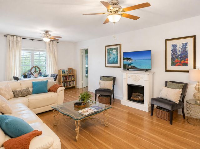 5570 Tamberlane Circle 331, Palm Beach Gardens, FL 33418
