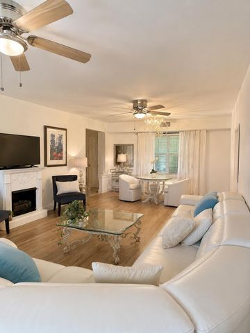 5570 Tamberlane Circle 331, Palm Beach Gardens, FL 33418