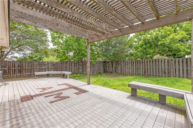 826 Azalea Court, College Station, TX 77840