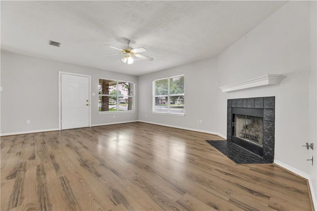 826 Azalea Court, College Station, TX 77840