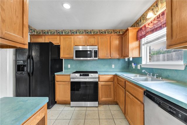 826 Azalea Court, College Station, TX 77840