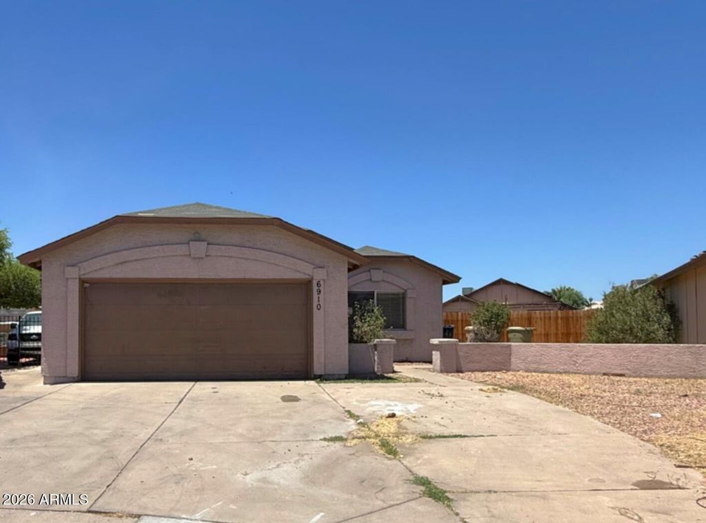 6910 W STATE Avenue, Glendale, AZ 85303 — exterior