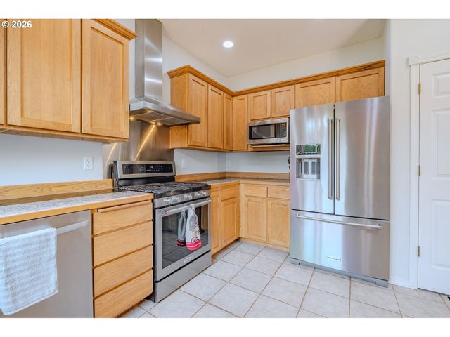 2902 Nw 18TH Ave, Camas, WA 98607