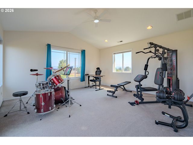 2902 Nw 18TH Ave, Camas, WA 98607