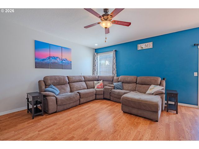 2902 Nw 18TH Ave, Camas, WA 98607