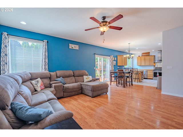 2902 Nw 18TH Ave, Camas, WA 98607