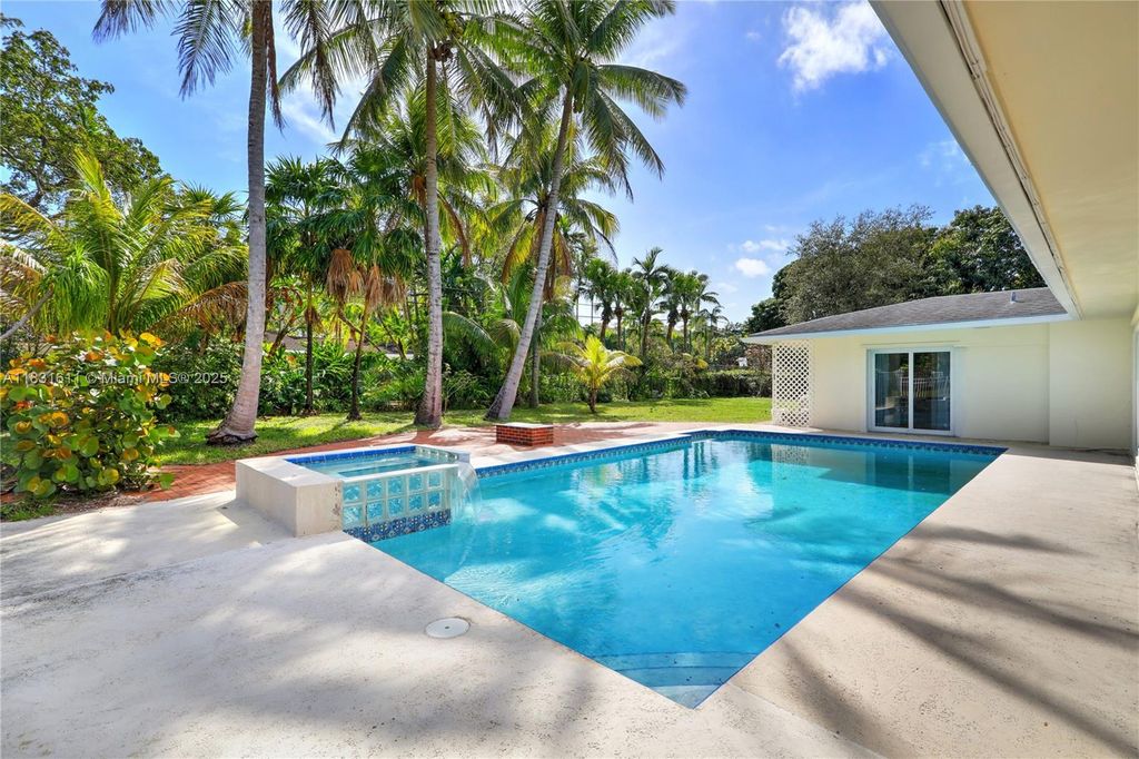 12501 Moss Ranch Rd, Pinecrest, FL 33156