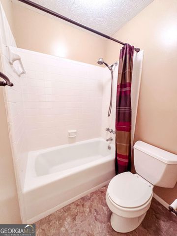 564 W Oglethorpe Avenue, Lyons, GA 30436