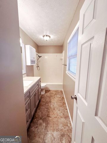 564 W Oglethorpe Avenue, Lyons, GA 30436