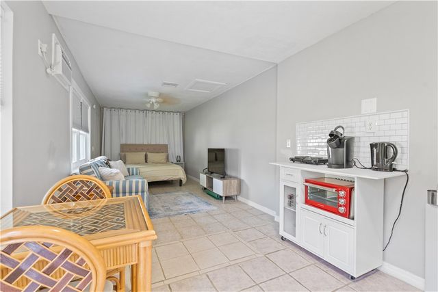 1621 5th Avenue, Vero Beach, FL 32960