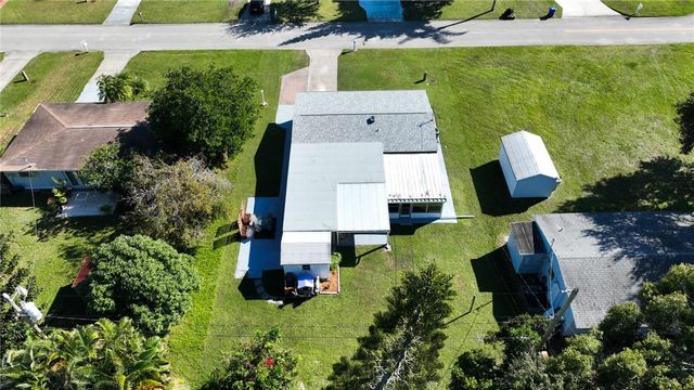 1621 5th Avenue, Vero Beach, FL 32960