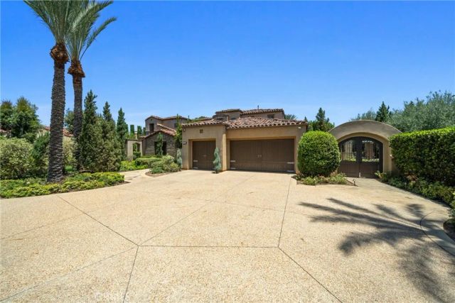 1377 Versante Circle, Corona, CA 92881
