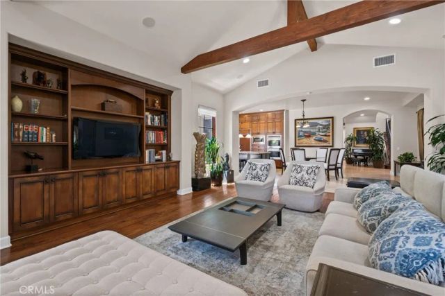 1377 Versante Circle, Corona, CA 92881