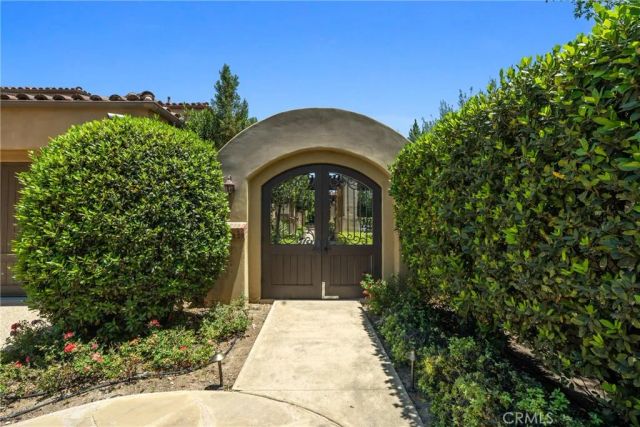 1377 Versante Circle, Corona, CA 92881