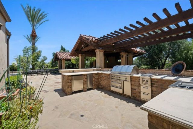 1377 Versante Circle, Corona, CA 92881