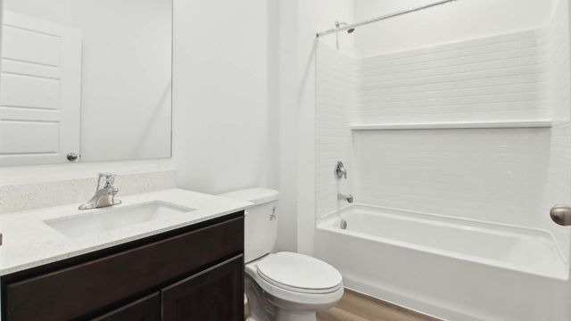 2270 Redwood Trail, Wonder Lake, IL 60097