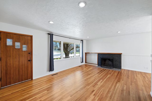 3403 E 22nd Ave, Spokane, WA 99223