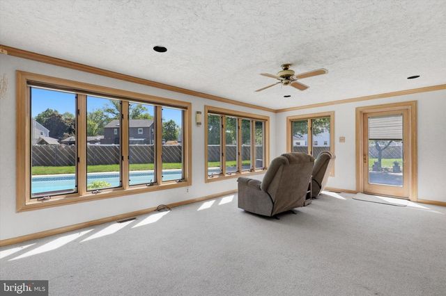 746 WRIGHT DR, Ambler, PA 19002