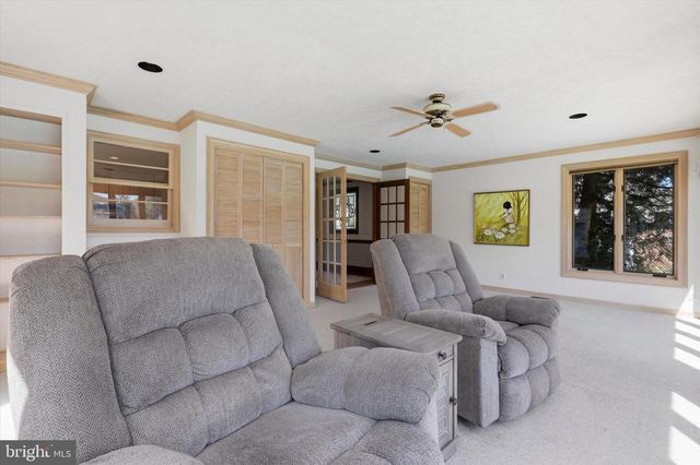 746 WRIGHT DR, Ambler, PA 19002