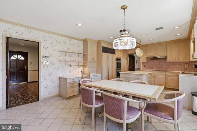 746 WRIGHT DR, Ambler, PA 19002