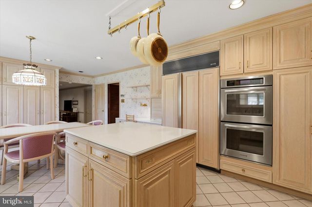 746 WRIGHT DR, Ambler, PA 19002