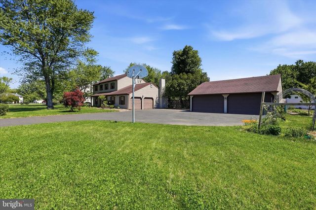 746 WRIGHT DR, Ambler, PA 19002