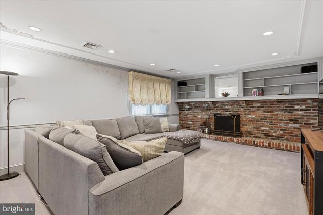 746 WRIGHT DR, Ambler, PA 19002