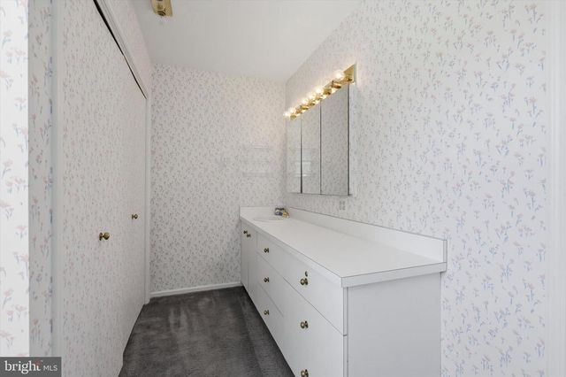 746 WRIGHT DR, Ambler, PA 19002