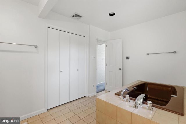 746 WRIGHT DR, Ambler, PA 19002