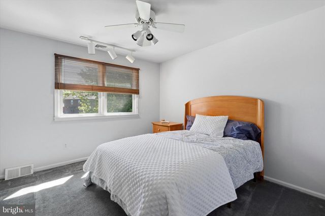746 WRIGHT DR, Ambler, PA 19002