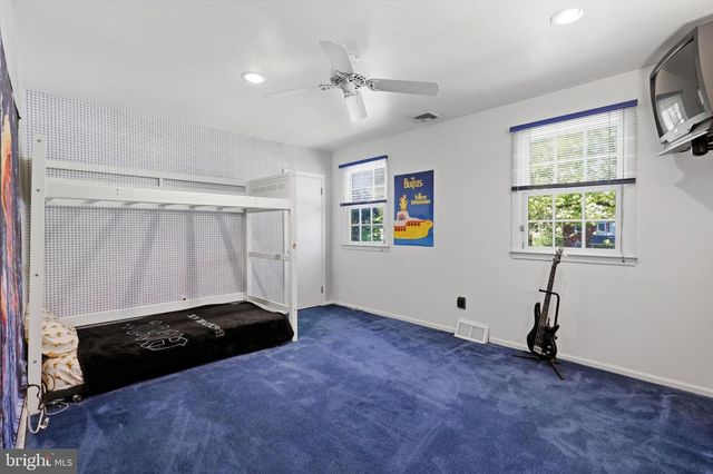 746 WRIGHT DR, Ambler, PA 19002