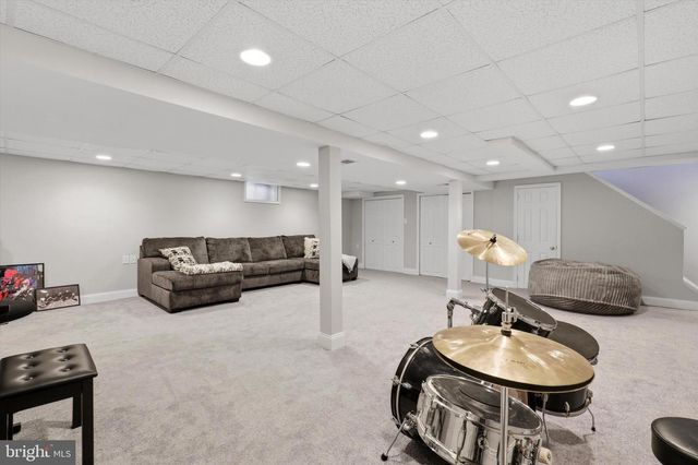 746 WRIGHT DR, Ambler, PA 19002