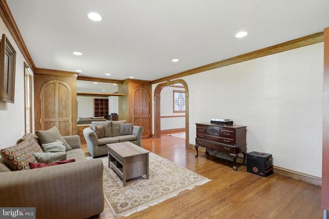 746 WRIGHT DR, Ambler, PA 19002