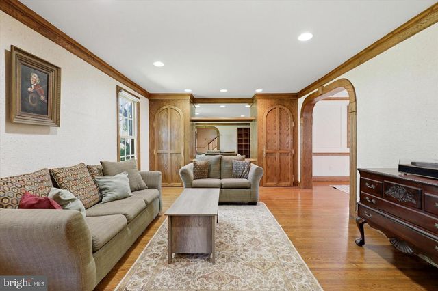 746 WRIGHT DR, Ambler, PA 19002
