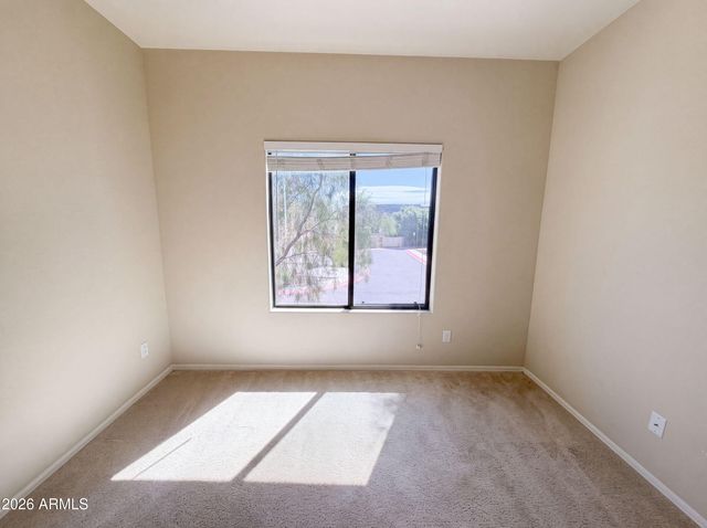 21655 N 36TH Avenue 103, Glendale, AZ 85308