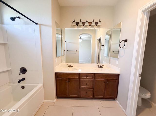 21655 N 36TH Avenue 103, Glendale, AZ 85308
