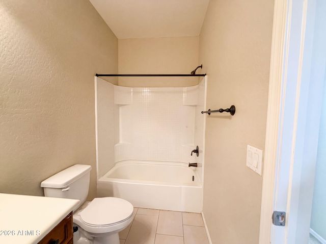 21655 N 36TH Avenue 103, Glendale, AZ 85308