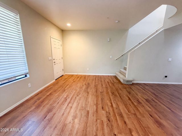21655 N 36TH Avenue 103, Glendale, AZ 85308