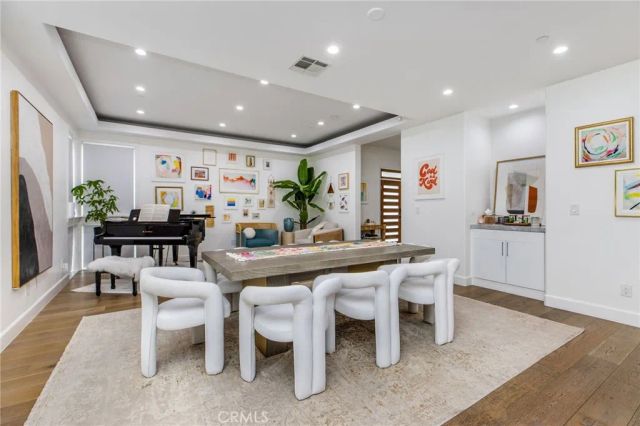 11645 Woodbridge Street, Studio City, CA 91604