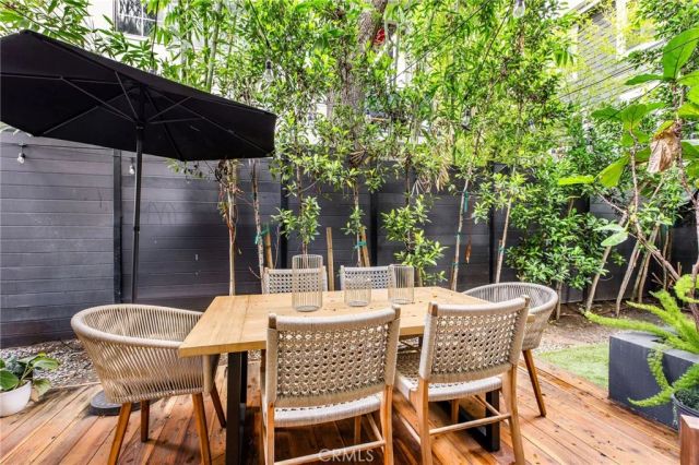 11645 Woodbridge Street, Studio City, CA 91604