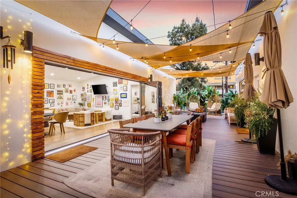 11645 Woodbridge Street, Studio City, CA 91604