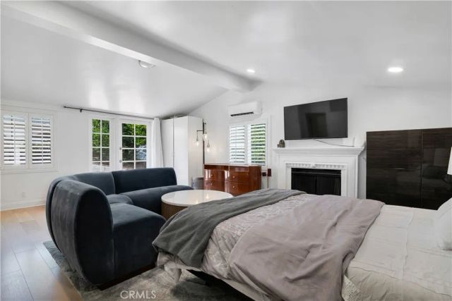 5505 Keokuk Avenue, Woodland Hills, CA 91367