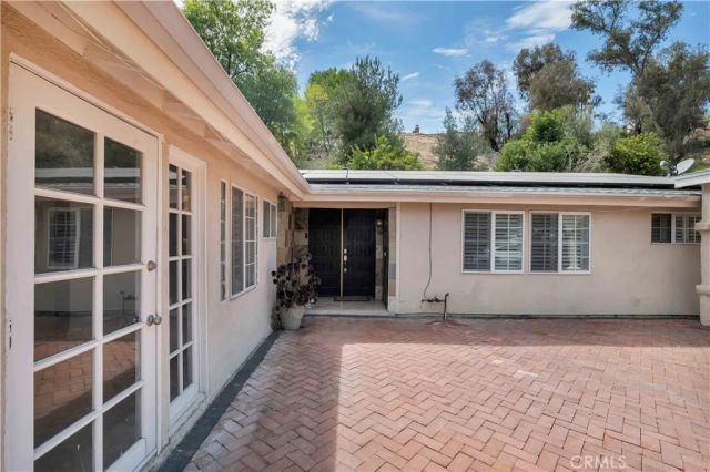5505 Keokuk Avenue, Woodland Hills, CA 91367