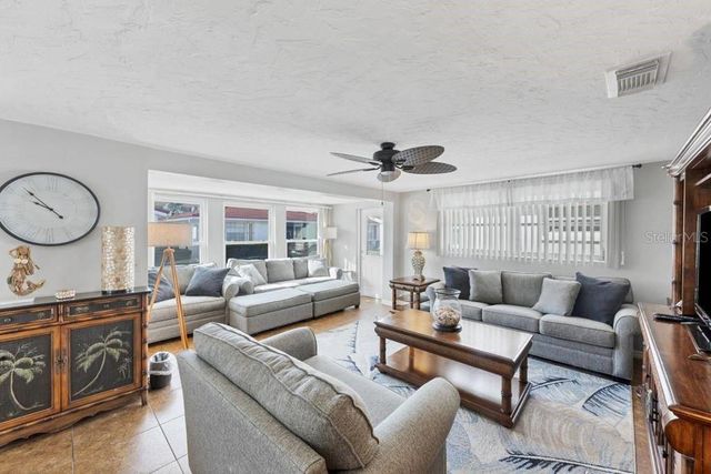 6154 MIDNIGHT PASS ROAD C05, Sarasota, FL 34242