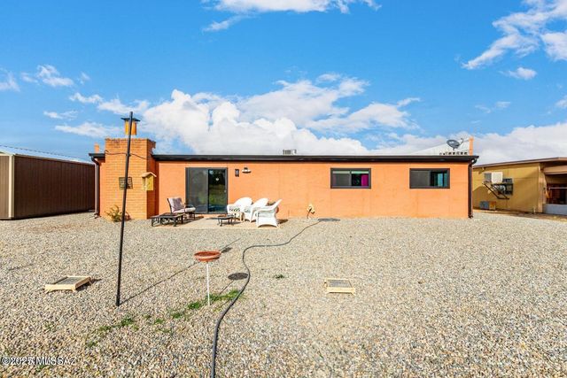1018 E Geneva Street, Pearce, AZ 85625