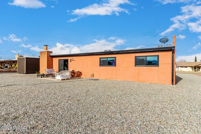 1018 E Geneva Street, Pearce, AZ 85625