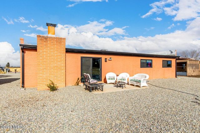 1018 E Geneva Street, Pearce, AZ 85625