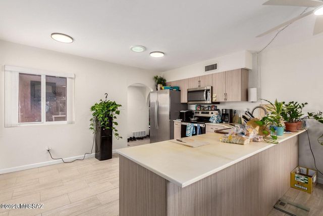 1018 E Geneva Street, Pearce, AZ 85625