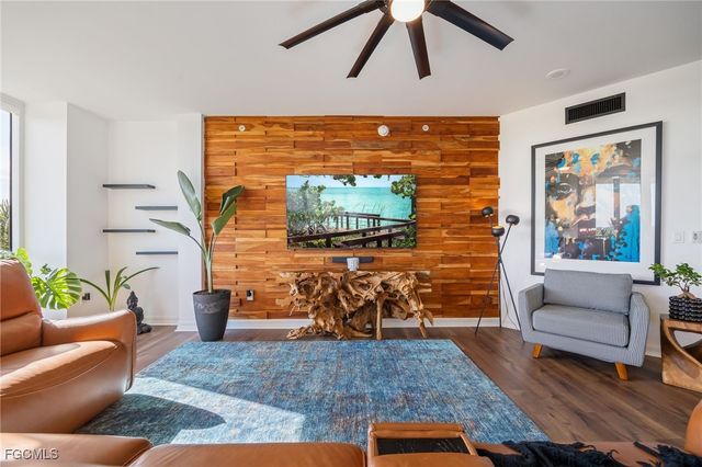 3414 Hancock Bridge PKWY 501, North Fort Myers, FL 33903