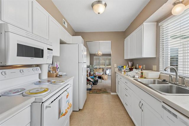 2825 Indian Creek Boulevard, Oklahoma City, OK 73120
